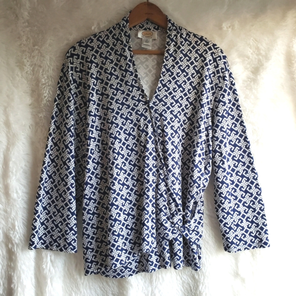 Talbots Women's Navy/White Wrap Chain Design Blouse. Size: 1X